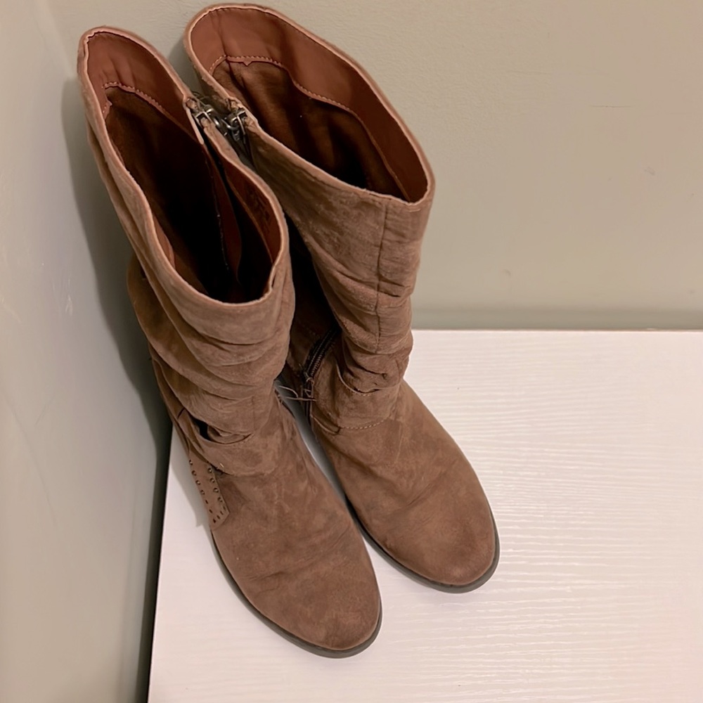 Kenneth Cole Reaction Chloe Twist Caramel Boot size 1 - Picture 7 of 10